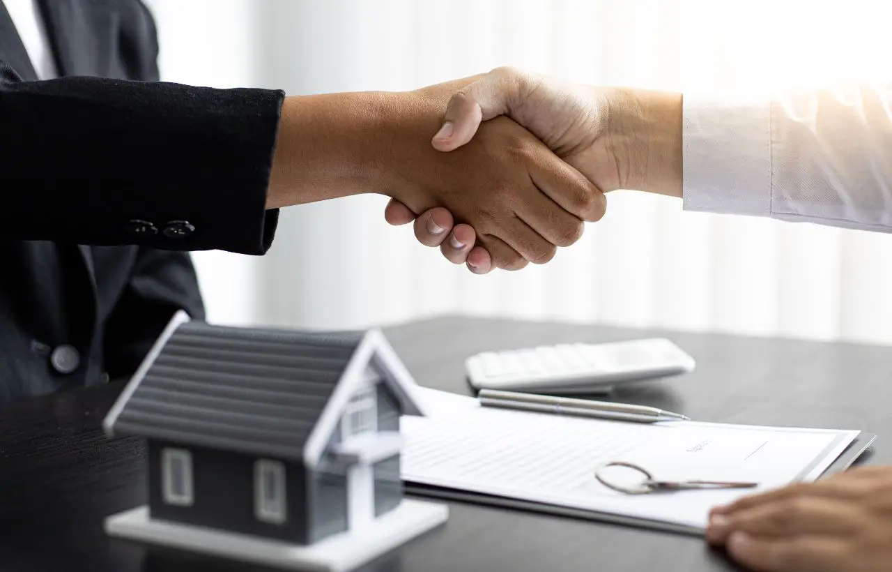 Vendi casa? Non è solo la posizione a determinare il prezzo: ecco i fattori nascosti che contano