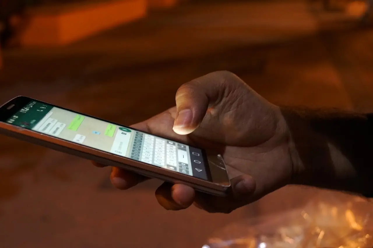 Hai una SIM senza credito, dopo quanto tempo si disattiva? Le regole degli operatori